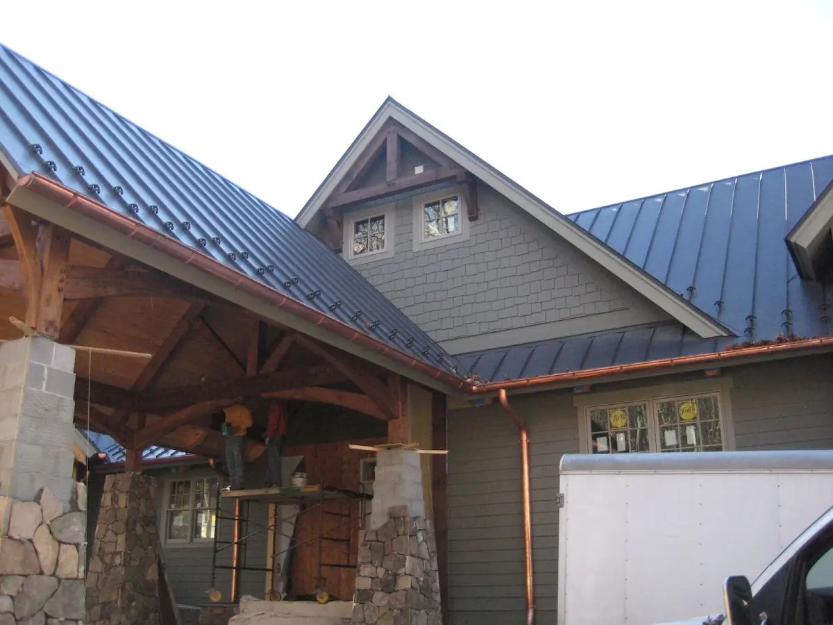 Craftsman Roofing team delivering quality roofing work in East Central South